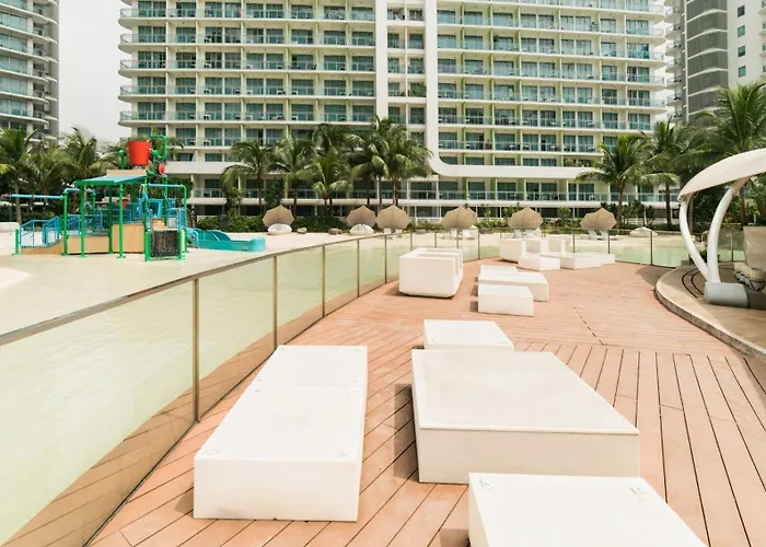 Azure Memory Pad 3* Manila